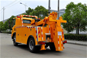 突泉高速路拖车费